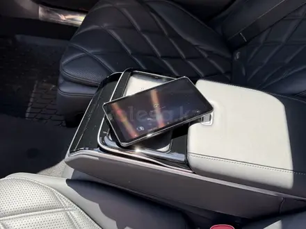 Mercedes-Maybach S 580 2021 года за 115 000 000 тг. в Алматы – фото 17