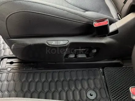 Kia Carnival 2022 года за 22 000 000 тг. в Алматы – фото 12