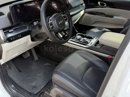 Kia Carnival 2022 года за 22 000 000 тг. в Алматы – фото 15