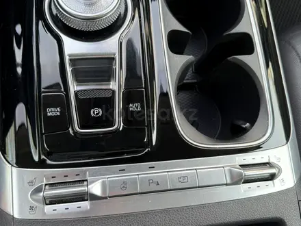 Kia Carnival 2022 года за 22 000 000 тг. в Алматы – фото 13