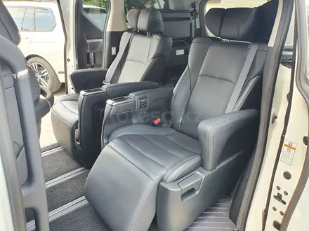 Toyota Vellfire 2018 года за 31 000 000 тг. в Павлодар – фото 41