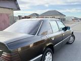 Mercedes-Benz E 230 1992 года за 1 200 000 тг. в Талдыкорган – фото 2