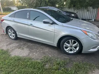 Hyundai Sonata, 2011