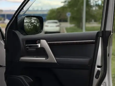Toyota Land Cruiser 2012 года за 22 200 000 тг. в Астана – фото 51