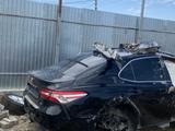Toyota Camry 2020 года за 1 000 000 тг. в Атырау – фото 2
