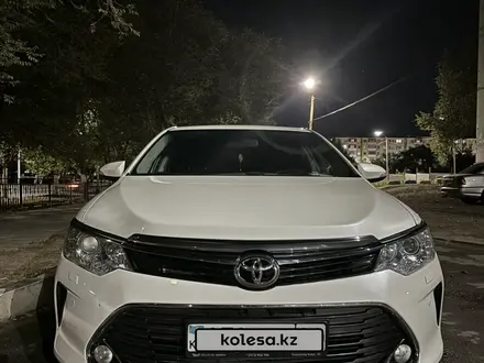 Toyota Camry 2015 года за 10 500 000 тг. в Жезказган – фото 2