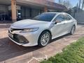 Toyota Camry 2019 года за 18 600 000 тг. в Алматы – фото 6