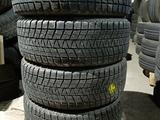 225/60R17 Bridgestone BLIZZAK DM-V1 за 90 000 тг. в Алматы