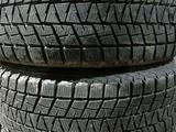 225/60R17 Bridgestone BLIZZAK DM-V1үшін90 000 тг. в Алматы – фото 2