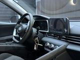 Hyundai Elantra 2025 года за 9 690 000 тг. в Актобе – фото 5