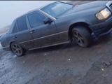 Mercedes-Benz E 260 1991 годаүшін450 000 тг. в Актобе – фото 5