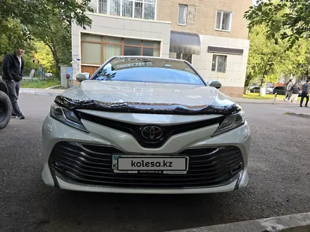 Toyota Camry 2020 года за 17 000 000 тг. в Астана – фото 2