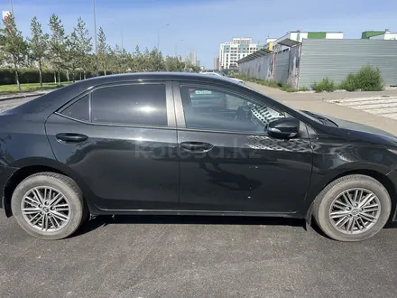 Toyota Corolla 2018 года за 10 000 000 тг. в Астана – фото 2