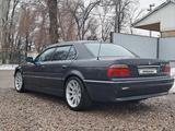 BMW 740 1998 года за 4 000 000 тг. в Алматы