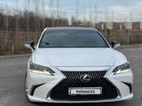 Lexus ES 250 2020 года за 23 500 000 тг. в Шымкент