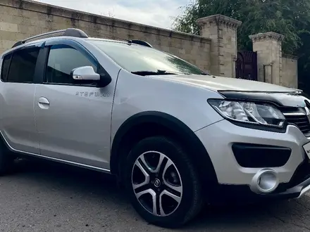 Renault Sandero Stepway 2015 года за 4 699 999 тг. в Караганда – фото 4