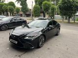Lexus ES 350 2019 года за 26 200 000 тг. в Алматы – фото 4