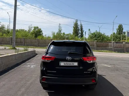 Toyota Highlander 2019 года за 16 000 000 тг. в Алматы – фото 2