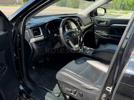 Toyota Highlander 2019 года за 16 000 000 тг. в Алматы – фото 3