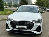 Audi e-tron 2021 года за 17 500 000 тг. в Алматы – фото 2
