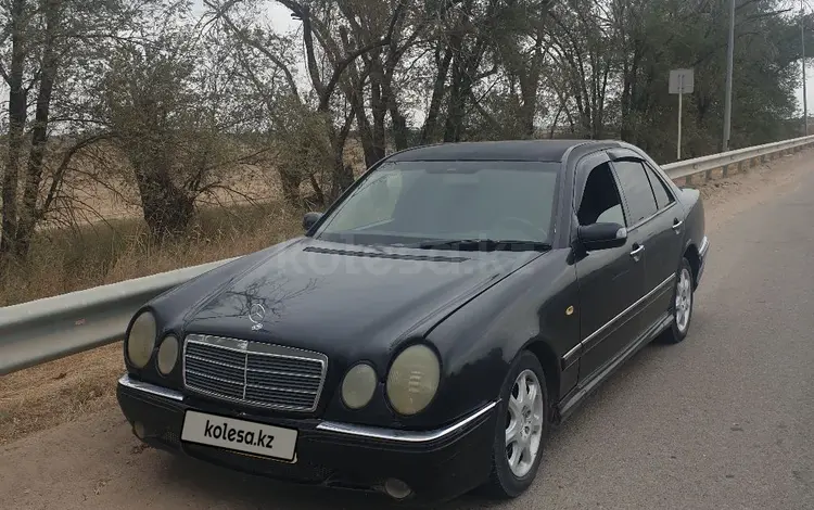 Mercedes-Benz E 240 2001 годаүшін2 100 000 тг. в Алматы
