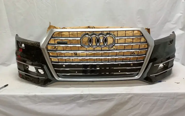 Передний бампер на Audi Q7 2015-2019 за 400 000 тг. в Алматы