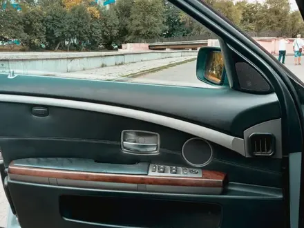 BMW 730 2004 года за 4 500 000 тг. в Алматы – фото 14