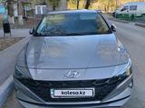 Hyundai Elantra 2021 года за 9 800 000 тг. в Экибастуз – фото 2