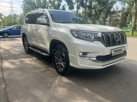 Toyota Land Cruiser Prado 2019 года за 23 400 000 тг. в Алматы – фото 2