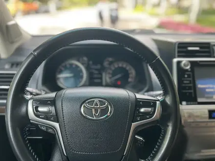 Toyota Land Cruiser Prado 2019 года за 23 400 000 тг. в Алматы – фото 5