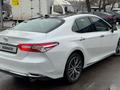 Toyota Camry 2023 годаүшін15 200 000 тг. в Алматы – фото 9