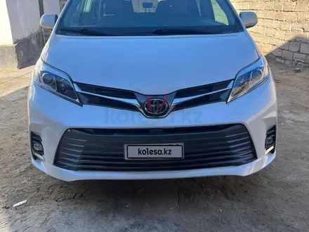 Toyota Sienna 2016 года за 11 000 000 тг. в Актау – фото 3