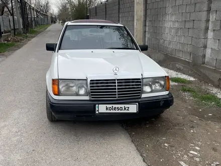 Mercedes-Benz E 230 1985 годаүшін850 000 тг. в Шымкент – фото 7