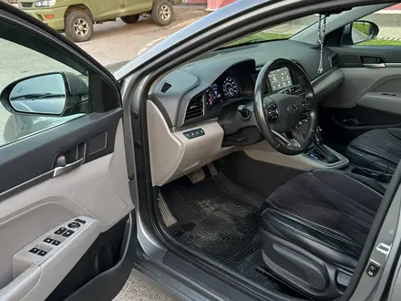 Hyundai Elantra 2018 года за 7 600 000 тг. в Алматы – фото 12