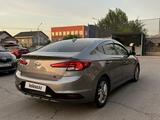 Hyundai Elantra 2018 годаүшін7 600 000 тг. в Алматы – фото 4