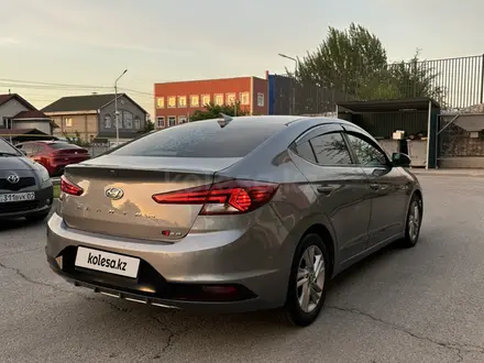 Hyundai Elantra 2018 года за 7 600 000 тг. в Алматы – фото 4