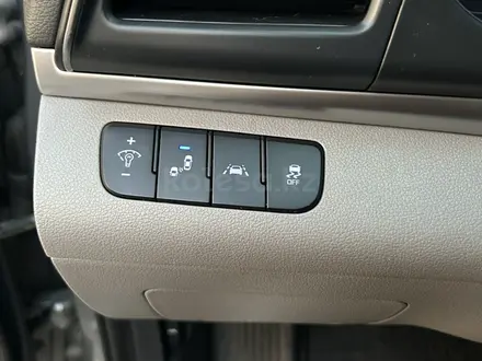 Hyundai Elantra 2018 года за 7 600 000 тг. в Алматы – фото 21