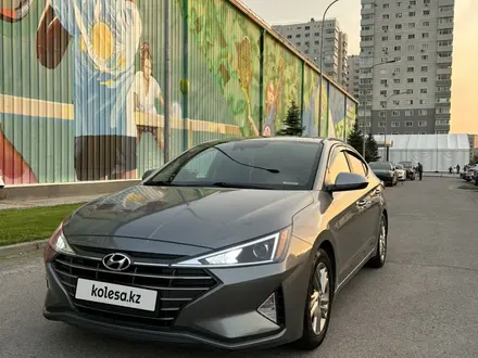 Hyundai Elantra 2018 года за 7 600 000 тг. в Алматы – фото 2