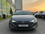 Hyundai Elantra 2018 годаүшін7 600 000 тг. в Алматы