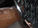 Решетка радиатора Lexus RX за 120 000 тг. в Караганда – фото 4