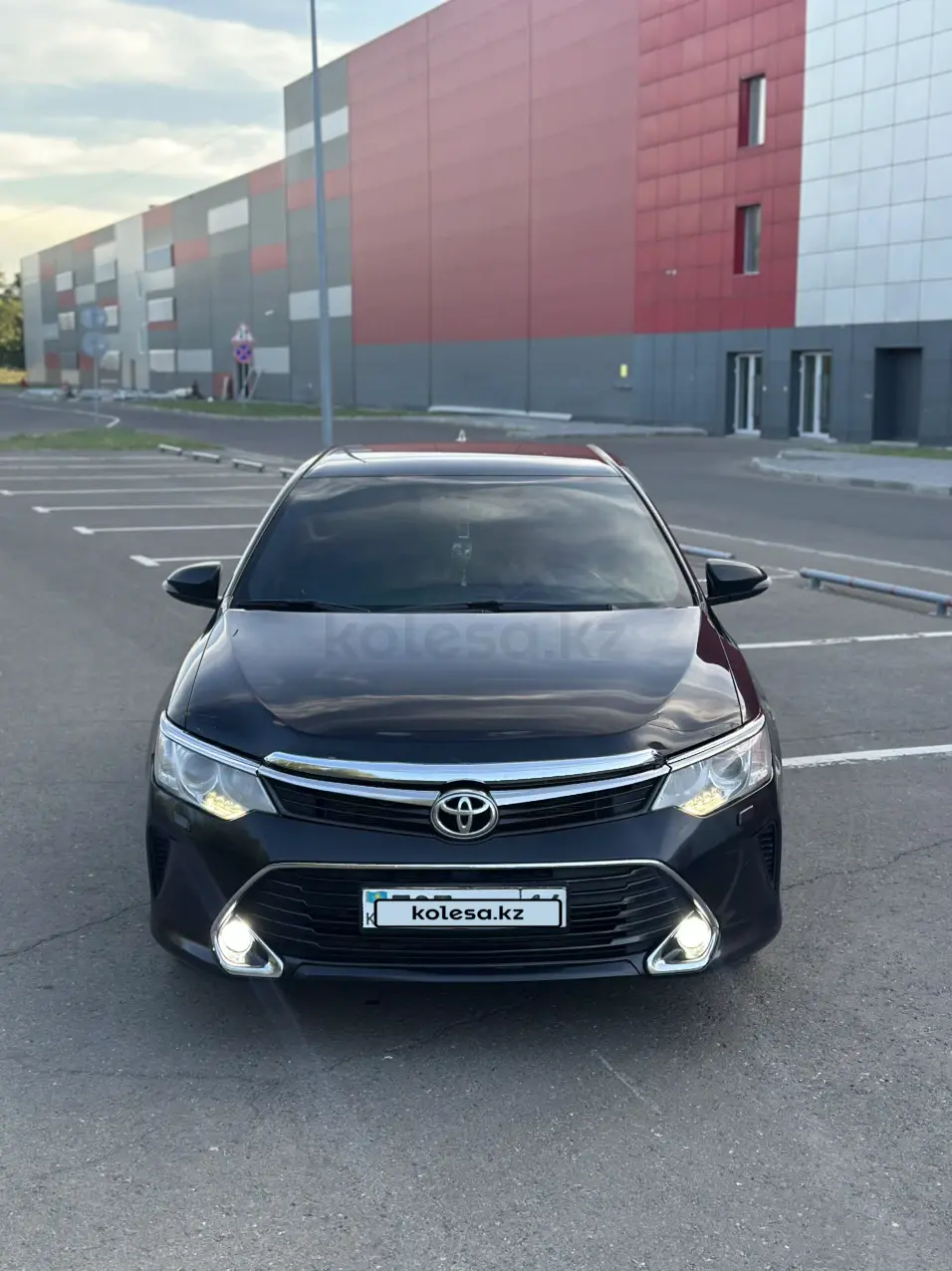 Toyota Camry, 2015