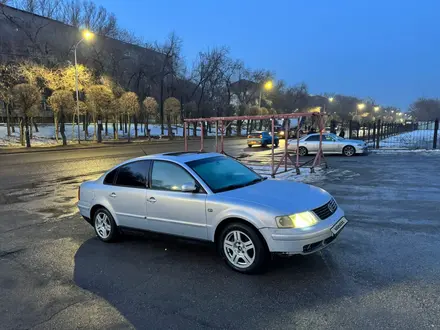 Volkswagen Passat 1998 года за 1 500 000 тг. в Алматы – фото 11