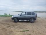 Chevrolet Niva 2012 года за 3 000 000 тг. в Курчатов – фото 2