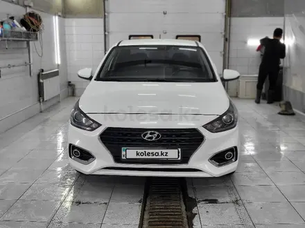 Hyundai Accent 2018 года за 7 000 000 тг. в Тараз – фото 2