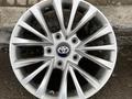 R15. Toyota Camryүшін150 000 тг. в Алматы