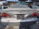 Бампер задний для Lexus ES300-330 за 50 000 тг. в Тараз