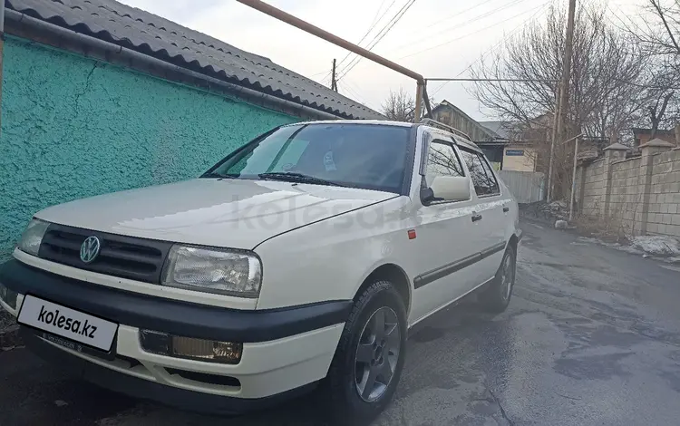 Volkswagen Vento 1993 года за 2 100 000 тг. в Алматы