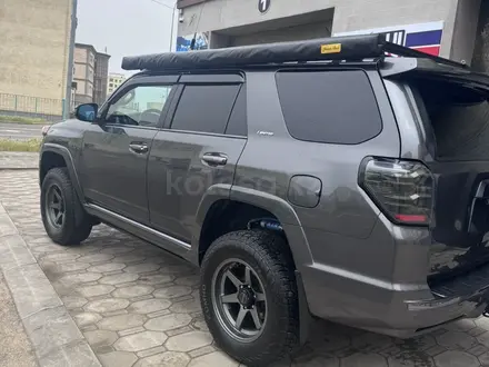 Toyota 4Runner 2018 года за 22 500 000 тг. в Актау – фото 4