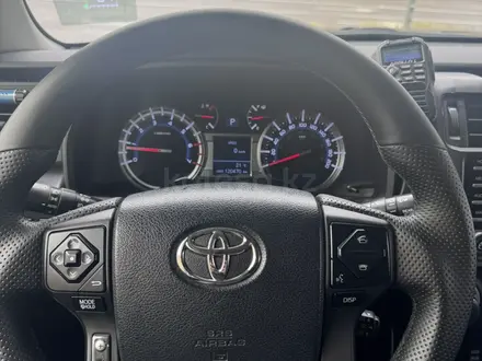 Toyota 4Runner 2018 года за 22 500 000 тг. в Актау – фото 5