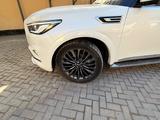 Infiniti QX80 2022 годаүшін32 000 000 тг. в Алматы – фото 3